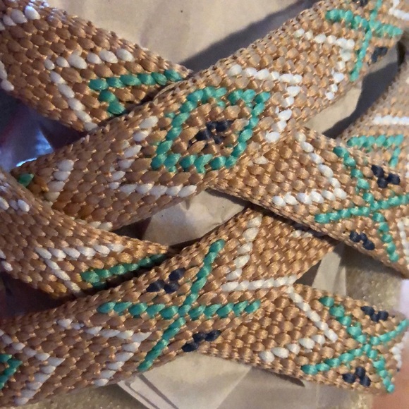 NEW LUCKY BRAND WEDGE SANDAL SIZE 8 - Picture 9 of 9